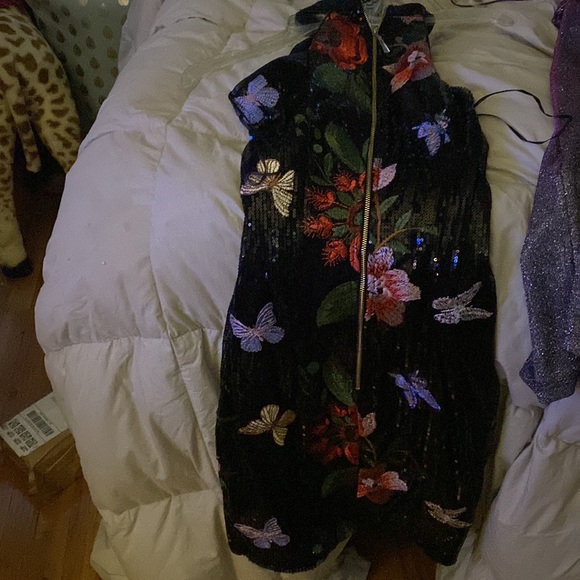 Sequin fitted zipper up back cocktail dress ( fits size small) - Picture 7 of 7